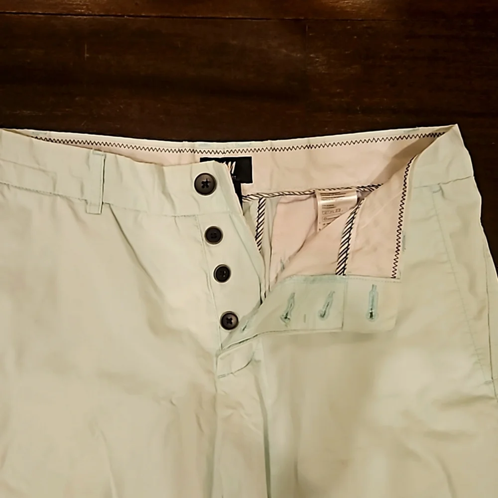 MEN'S H&M LIGHT MINT GREEN CLASSIC CHINO SHORTS SZ 32R $40